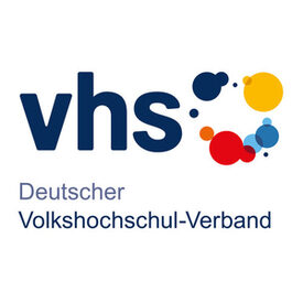 Logo Deutscher Volkshochschul-Verband e.V. (DVV)