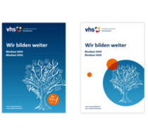 Zwei Plakat-Varianten aus dem vhs-Markenpaket mit dem Keyvisual Baum