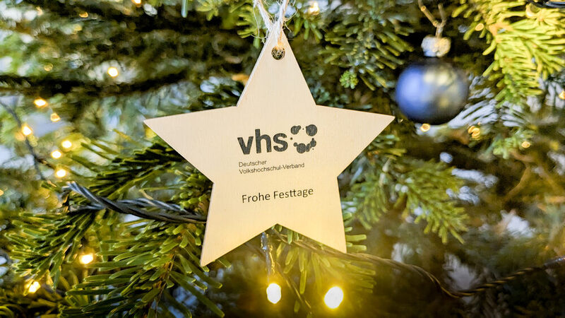 Weihnachtsbotschaft von DVV-Präsidentin Annegret Kramp-Karrenbauer und DVV-Vorsitzenden Martin Rabanus.