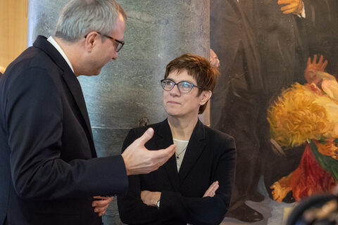 Professor Dr. Dr. h.c. Andreas Voßkuhle im Gespräch mit DVV-Präsidentin Annegret Kramp-Karrenbauer